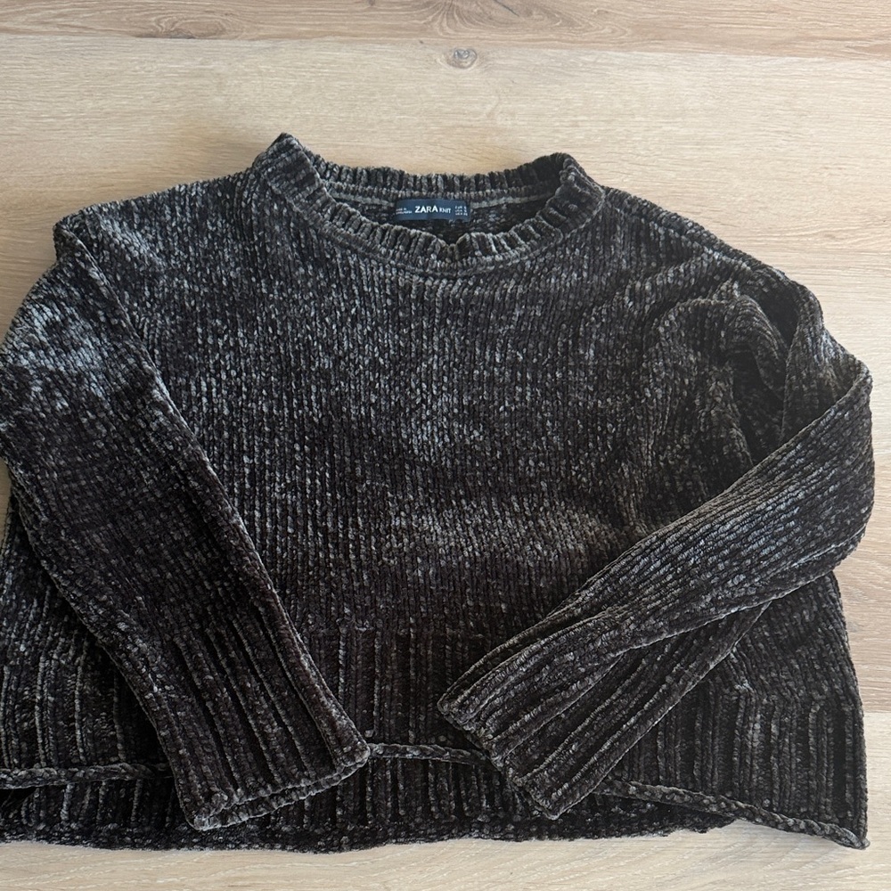 Zara Women’s Deep Green Sweater